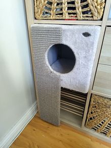 Cat Box/Bed & Scratching Board