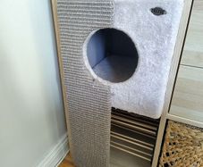 Cat Box/Bed & Scratching Board