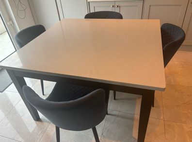 Dining table & 4 chairs