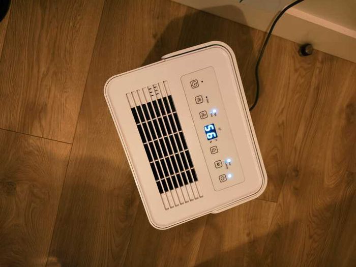 Shinco Dehumidifier - 10L/day