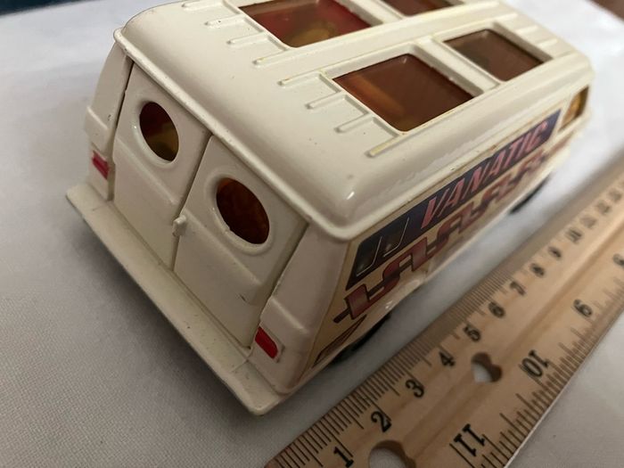 Corgi 431. Vanatic U.S. Custom van. MIB