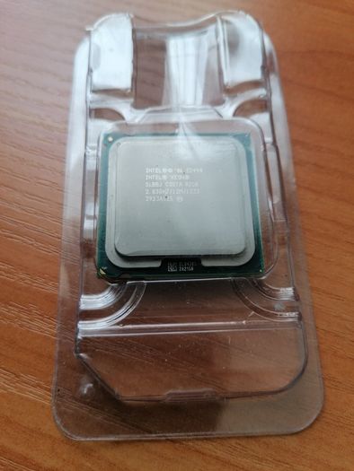 Intel Xeon E5440 CPU  Processor