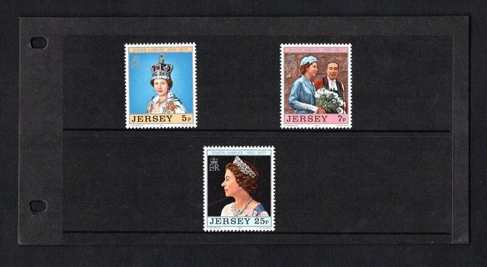 1977 Jersey The 25th Anniversary of the Coronation of Queen Elizabeth II Commemorative Stamps Presentation Pack