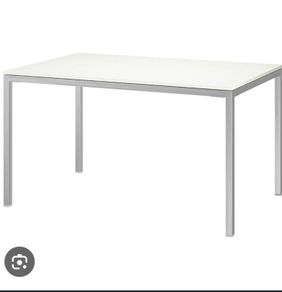 Torsby Table