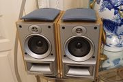 Aiwa speaker with in built sub
