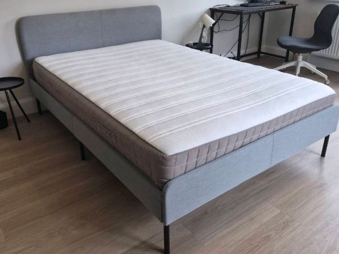 As New - Beautiful Sturdy Grey Fabric 4Ft 6 Double Bed Frame - Can Deliver