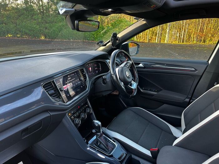 Low Mileage !! Vw Troc R-line. Highspec.sunroof