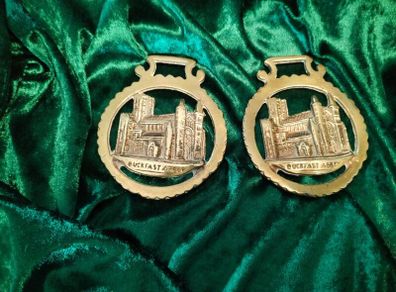 Horse medallions