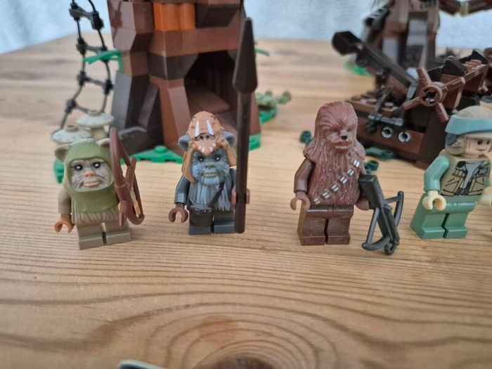 Lego Star Wars UCS 10236 Ewok Village