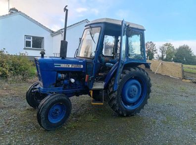 Tractor ford 4600