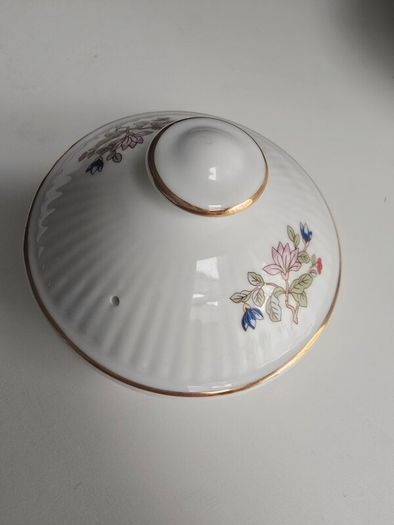 Vintage Royal Tara Fine Bone China Tea Set - "Tara Hall" Collection (5 Pieces)