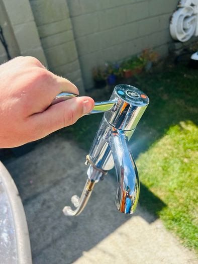 Basin mixer tap