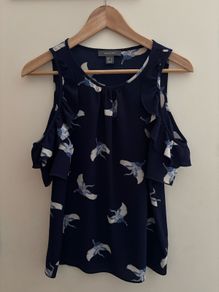 Open shoulder loose bird top