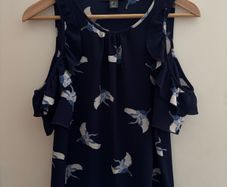 Open shoulder loose bird top