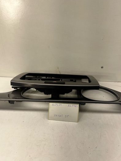 Volkswagen PASSAT B7 2011 dashboard trim A2l11b6s