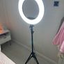 neewer LED ring light Image 5