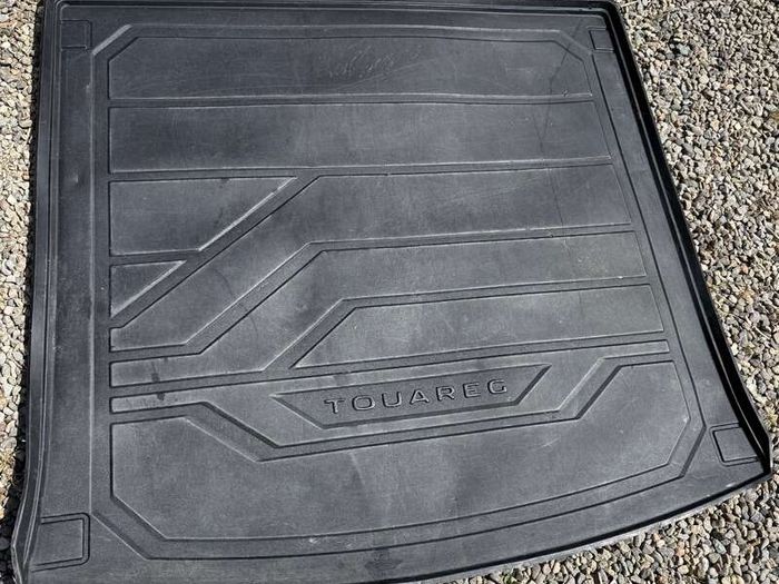 Volkswagen Touareg Genuine Boot Liner 760061161 OEM