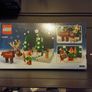 Lego 40484 Santa's Front Yard Image 2