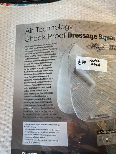 Premiere equine high wither shock absorbing dressage pad