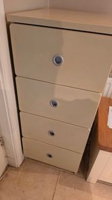 Chest of  4 Deep Drawers in good condition