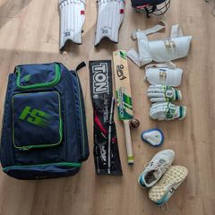 Cricket bat and full kit