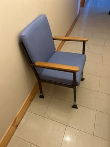 Orthopedic chair