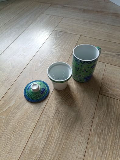 Tea pot