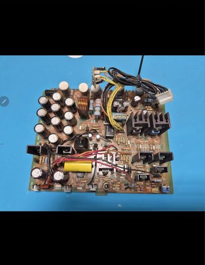 Mega Rare Legendary Beast LUXMAN M05 DUAL MONO CLASS-A 400W @8 OHMS Bridged over 40KG Champagne edition Recapped and Professionally serviced and Cleaned with new components Bargain