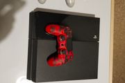 Ps4  2 controler  w/ HDMI cable