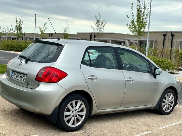2007 Toyota Auris