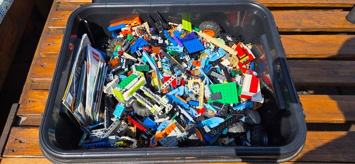 Big box of miscellaneaous lego