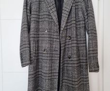 Checked coat size 8 perfect condition