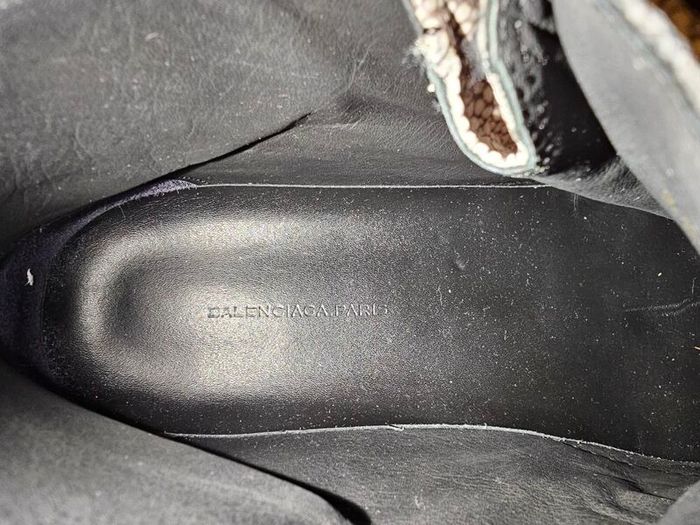 Balenciaga Stingray Arena High Top Sneakers
