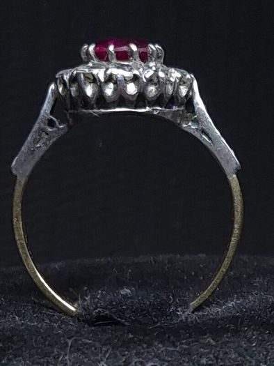 Antique 18ct Ruby Diamond Ring
