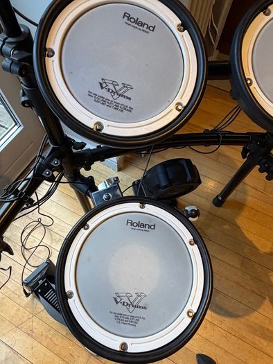 Roland TD-15K V-Drums V-Tour Series Electronic Drum Kit