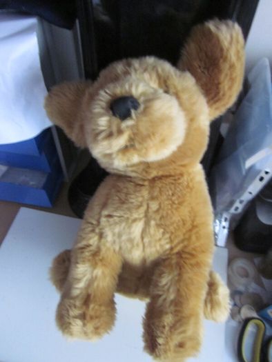 Vintage Russ Banjo Sitting Puppy Plush Toy