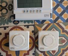 EPH 3 Zone Programmer and 2 Wired Thermostats