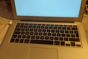 Apple MacBook Air 13 inch, Model A1369,  i5,  1,7GHz, no Ram, needs Ram, excellent cosmetic condition