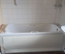 White Bath with handles