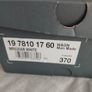 New Balance Trainers White Green Brand New Size 4 Image 2