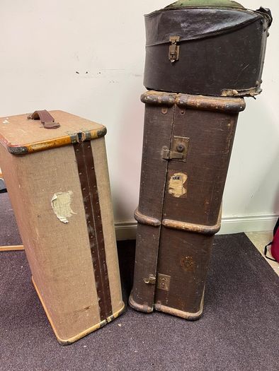vintage leather trunks suitcases hatbox