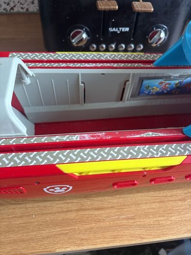 paw patrol boat and bus