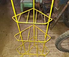 Country cottage yellow Rack