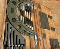 micrometer Mitutoyo 104-136A 150-300mm Outside Micrometer Set 0.01mm w/ Case Japan