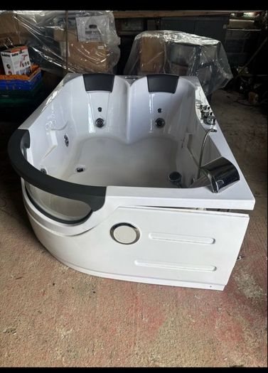 jacuzi