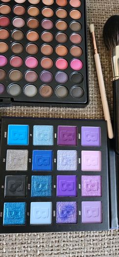 Eyeshadow's