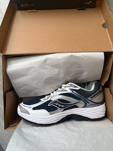 Saucony ProGrid Omni 9