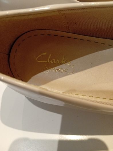 Clarkes sunrise nude shoes size 7