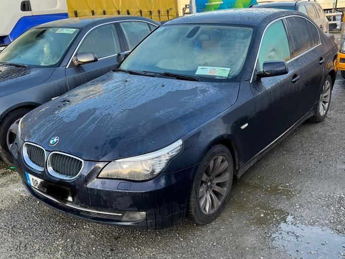 Breaking bmw e60 5 series Monaco blue metallic