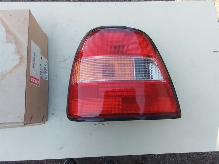 Nissan Sunny Rear Lamp.